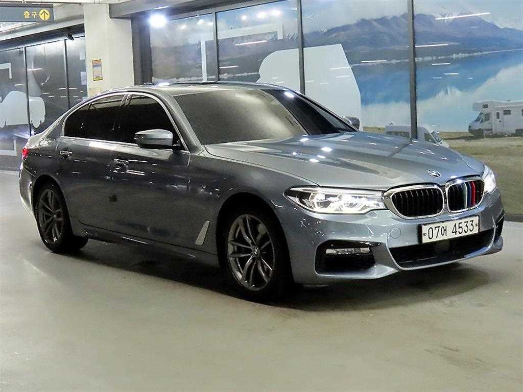 5시리즈 (G30) 530i xDrive M 스포츠 플러스 2018년식