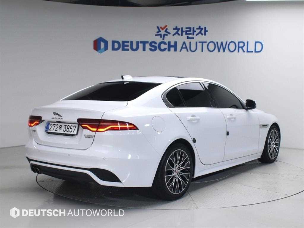 재규어 XE D180 R-다이나믹 S 사진 2/20