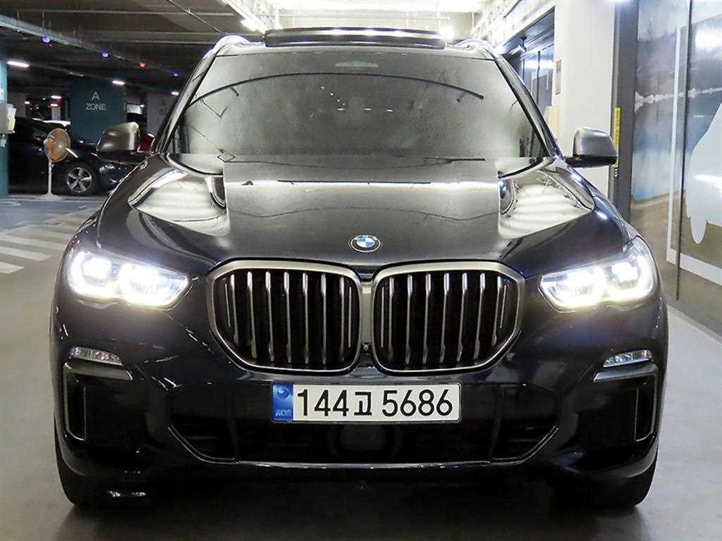 BMW X5 M50i 사진 2/20