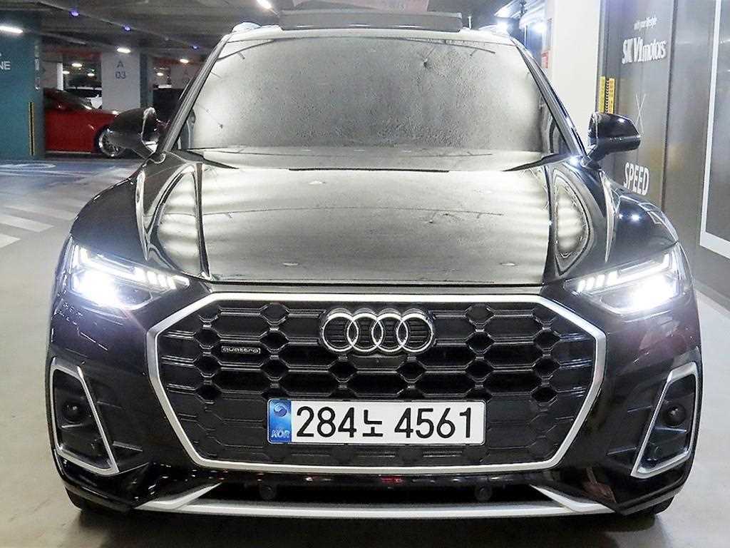 아우디 Q5 45 TFSI 콰트로 프리미엄 사진 2/20