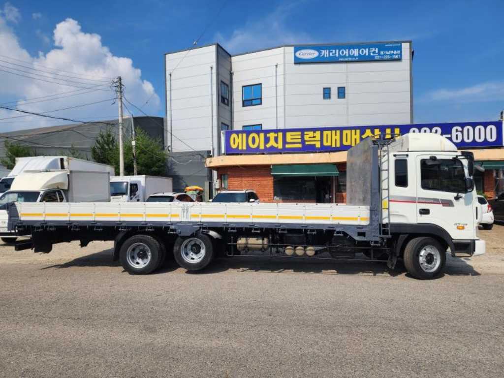 현대 메가트럭 270 카고 4.5톤 수동 - 중고 트럭 매물 이미지