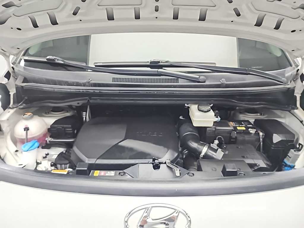 Hyundai Staria 2WD Diesel Cargo Modern — фото 5