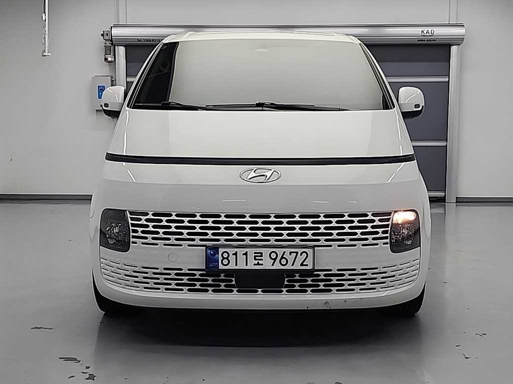 Hyundai Staria 2WD Diesel Cargo Modern — фото 2
