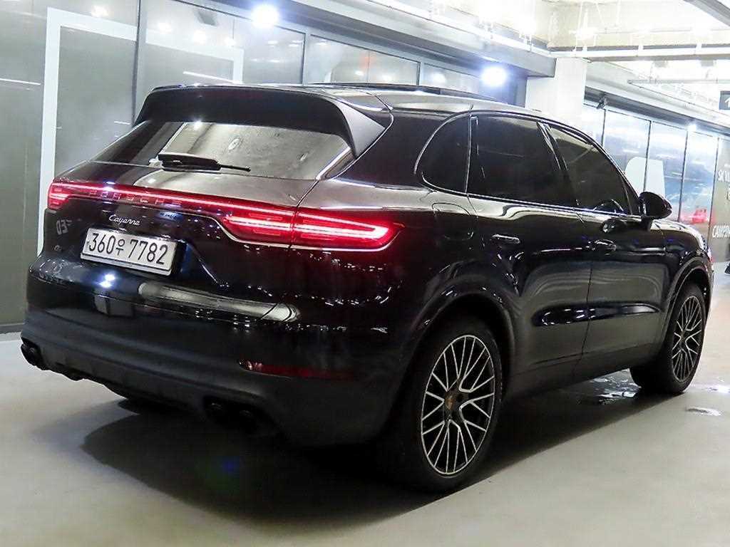 Porsche Cayenne - Vista 4