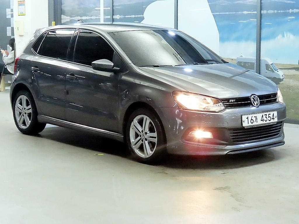 폴로 1.6 TDI R-LINE 2014년식