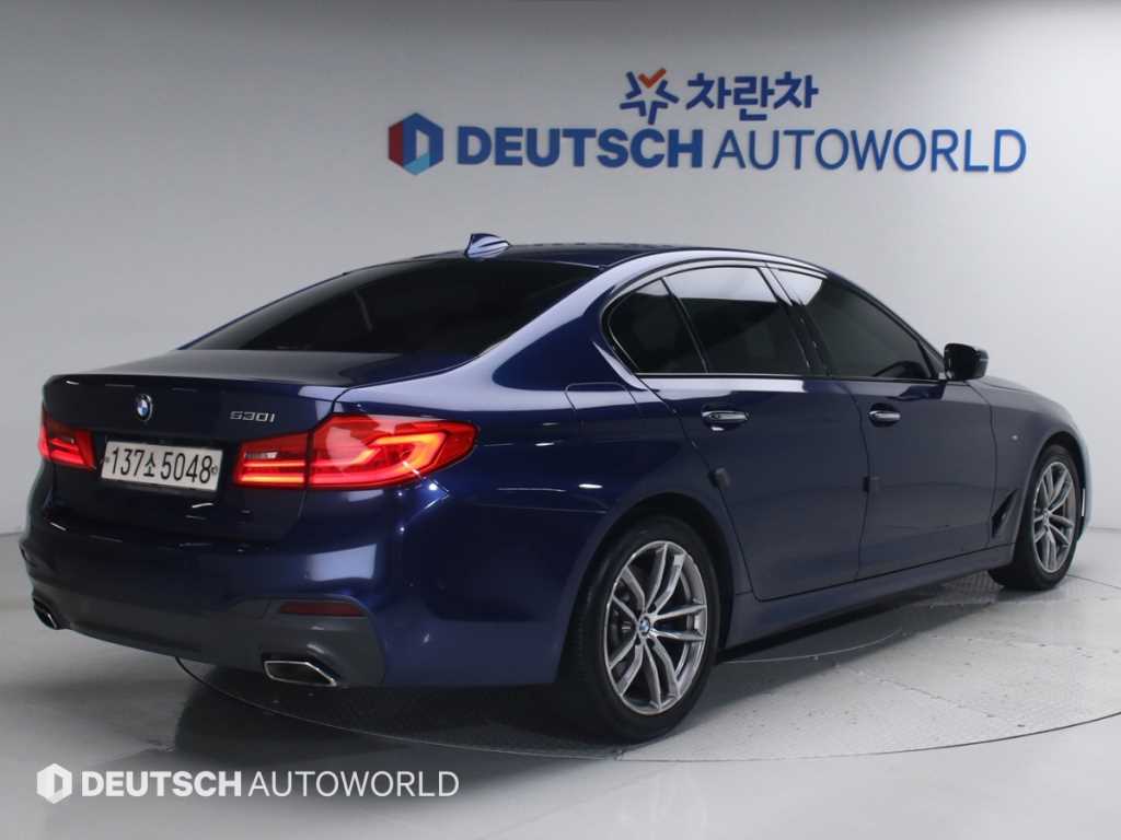 BMW 5시리즈 530i M 스포츠 플러스 사진 2/20