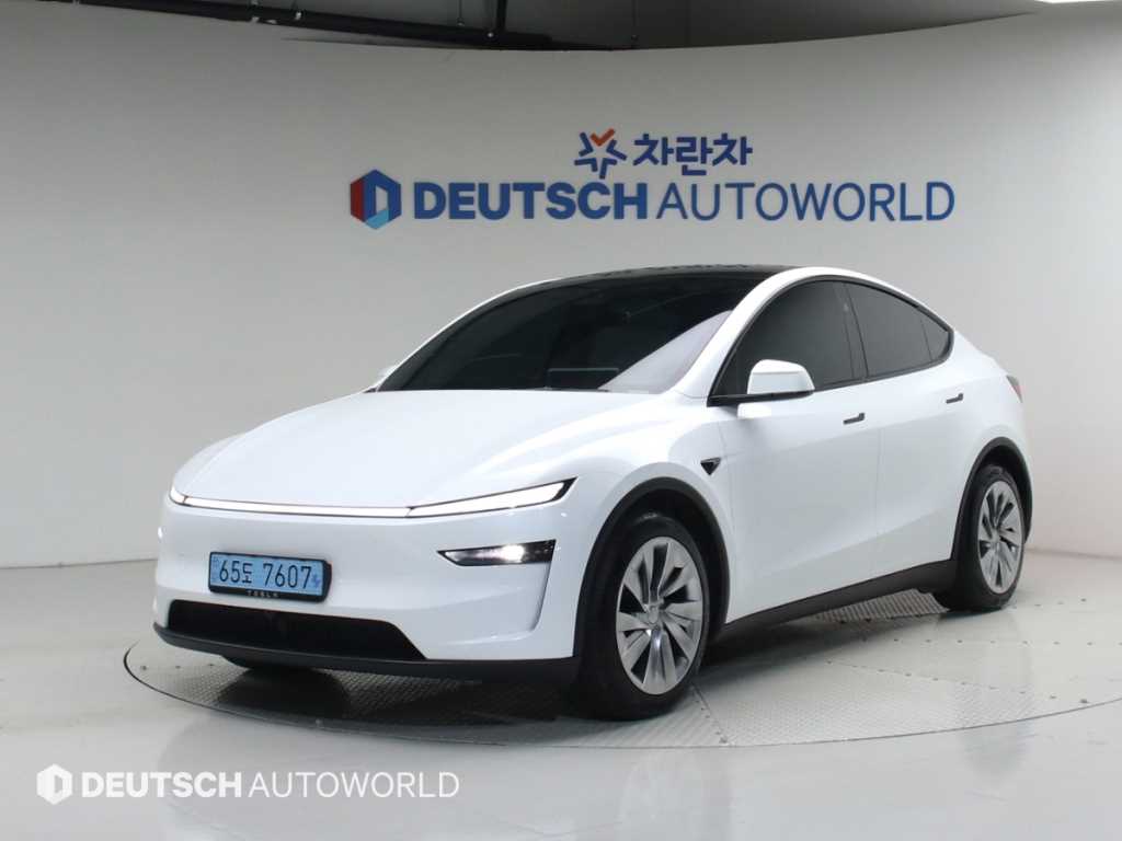 Tesla Model Y RWD