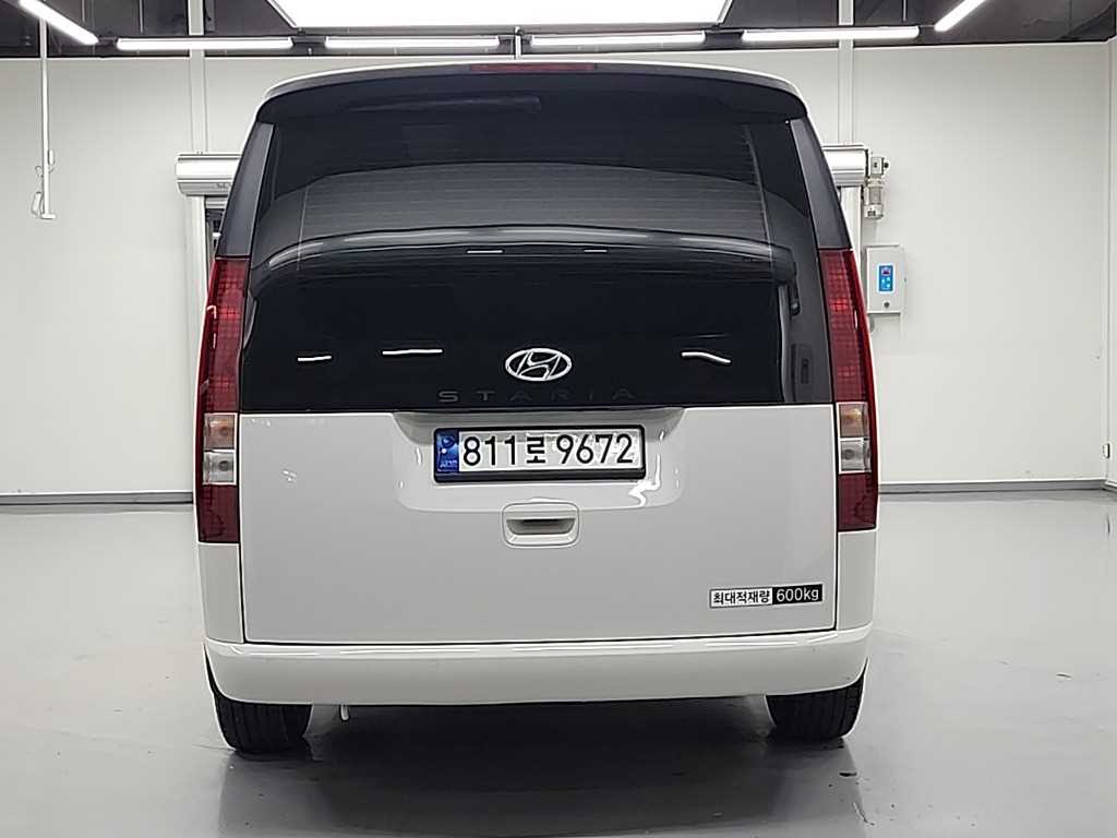 Hyundai Staria 2WD Diesel Cargo Modern — фото 3