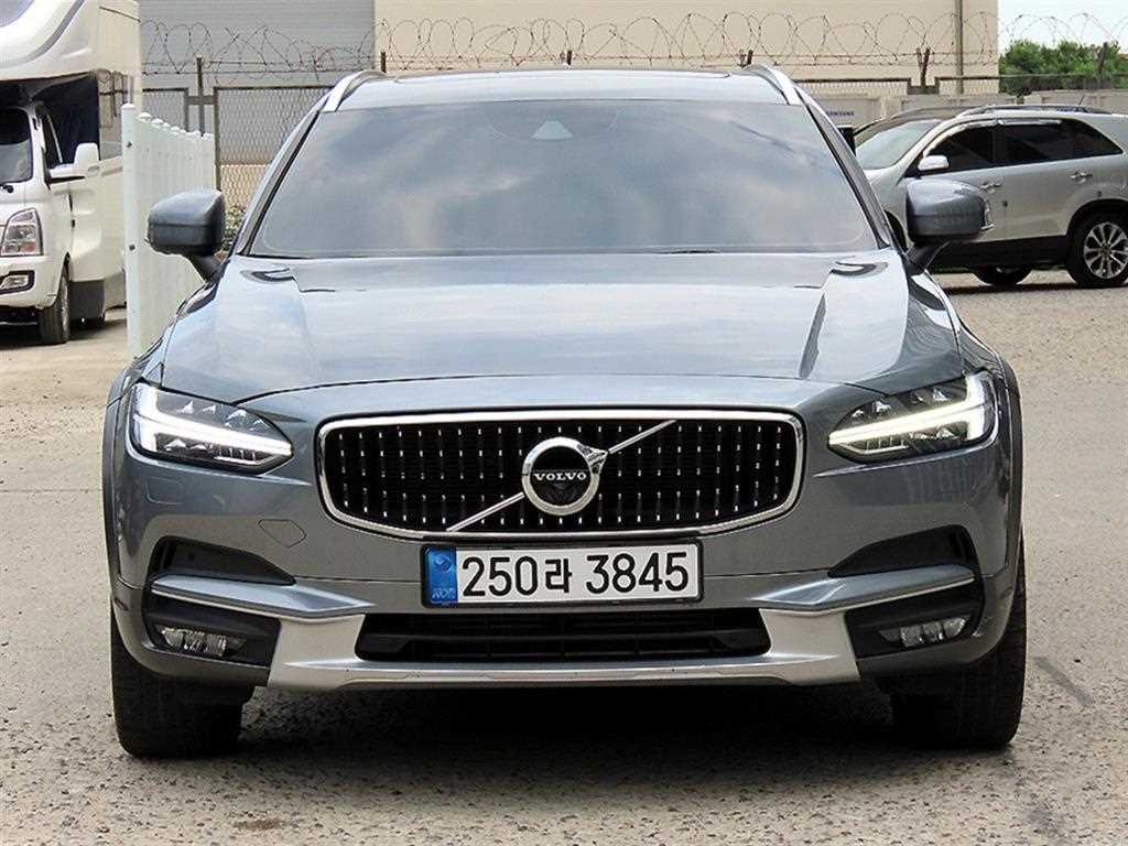 V90 크로스컨트리 T5 AWD 2019년식