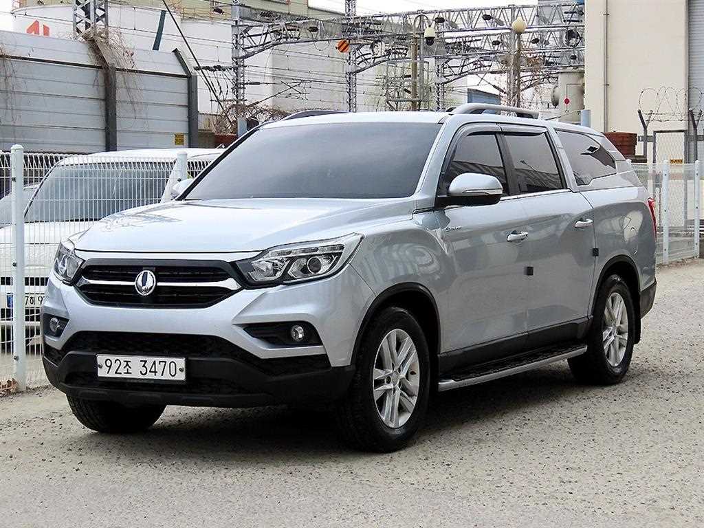 KGM 렉스턴 4WD 디젤 2.2 프레스티지 사진 2/20