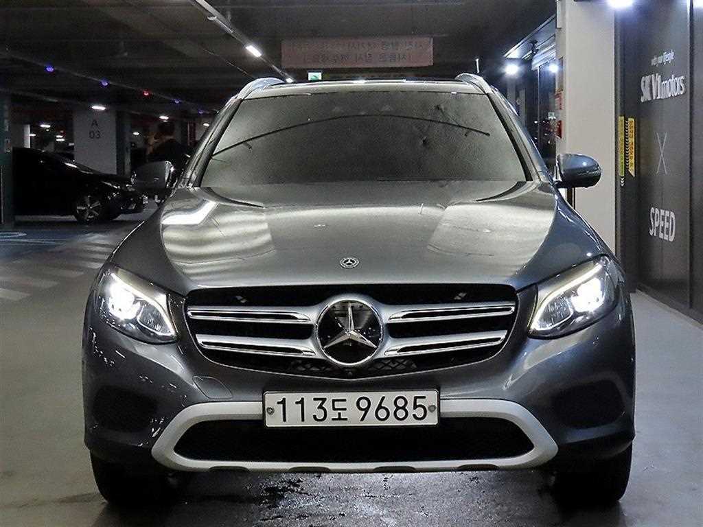 벤츠 GLC 클래스 GLC 350 e 4MATIC 사진 2/20