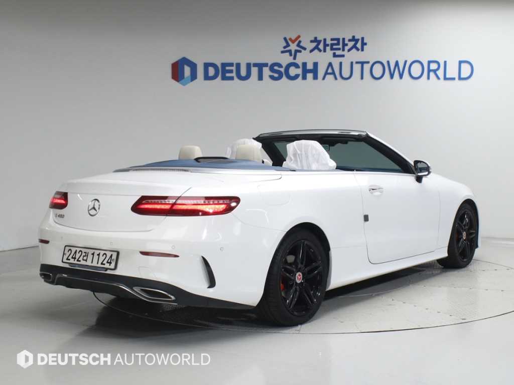 벤츠 E 클래스 E220d 카브리올레 사진 2/20