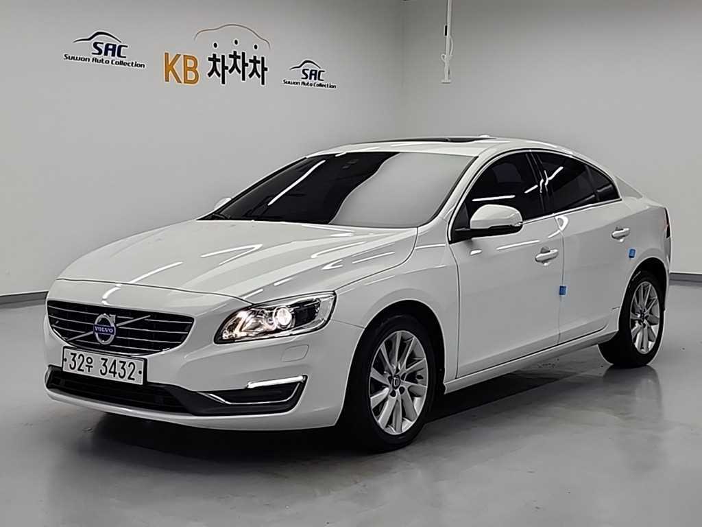 뉴S60 D2 2015년식