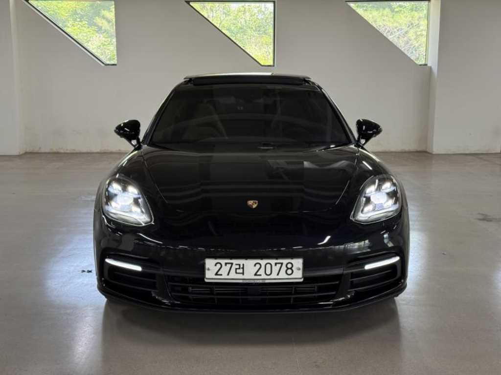 Porsche Panamera - Vista 5