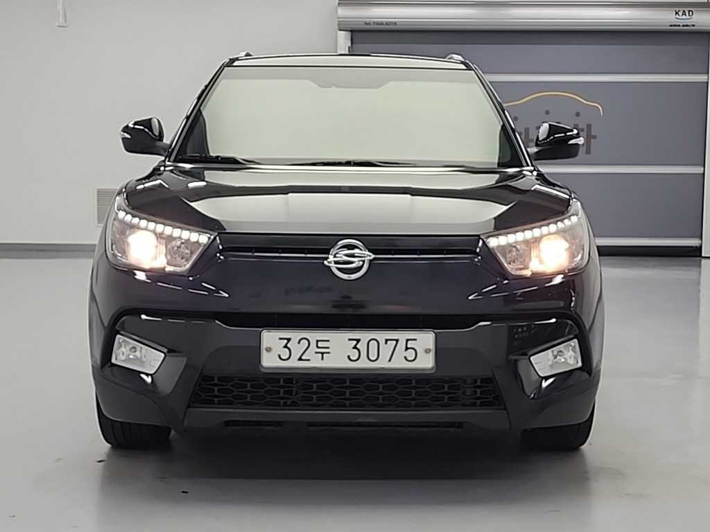KGM 티볼리 가솔린 2WD 1.6 LX 고급형 사진 2/18