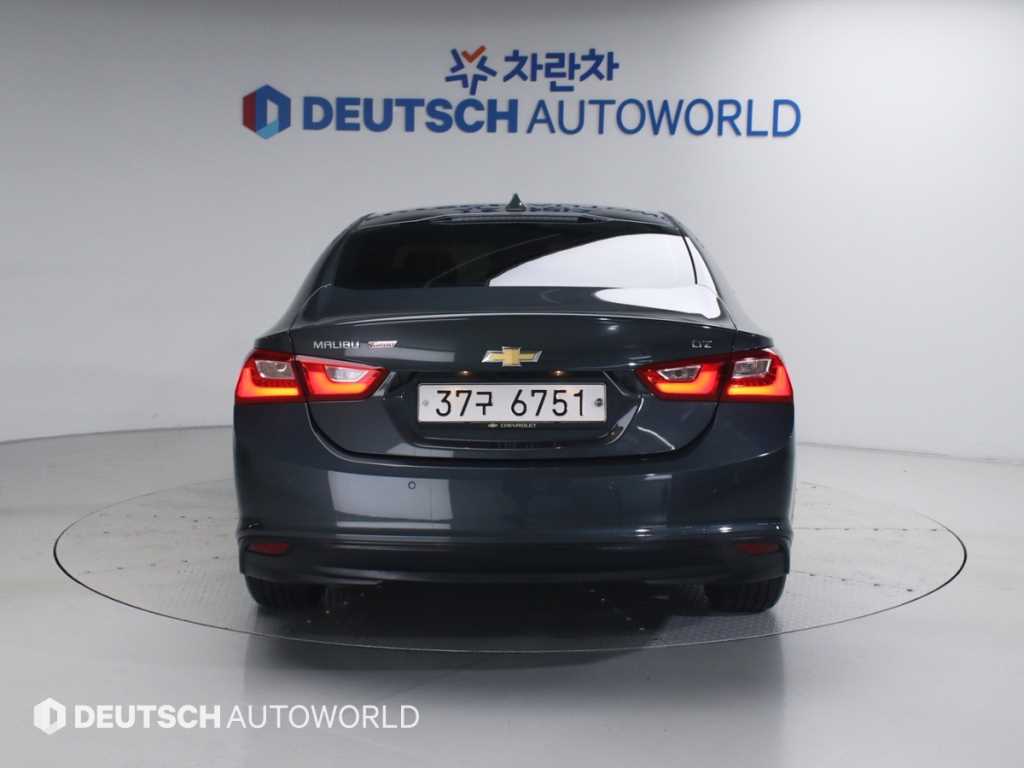 Chevrolet Malibu - Vista 4