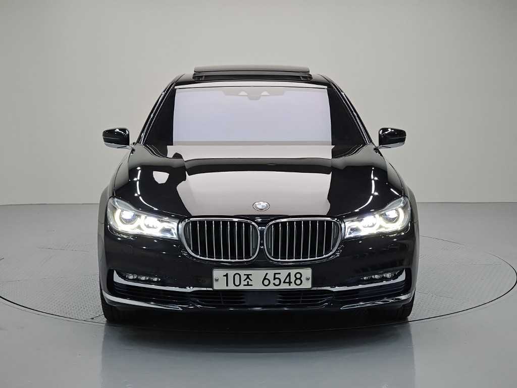 BMW 7시리즈 750i xDrive 사진 2/18