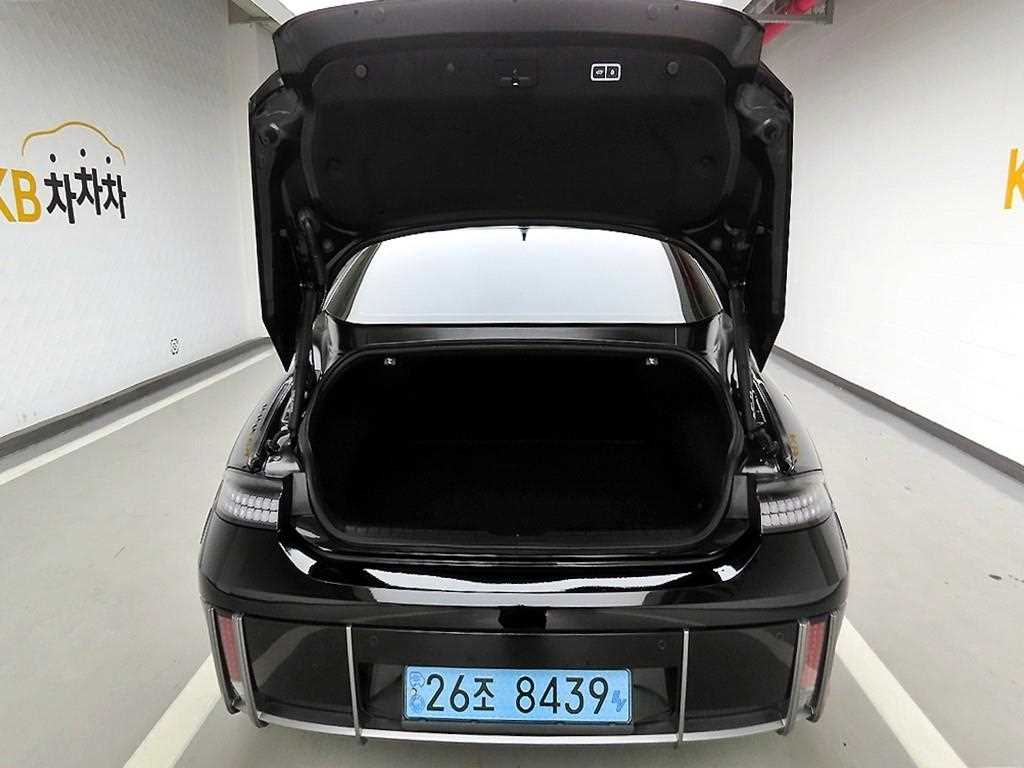 HYUNDAI Ioniq 6 - Vista 5