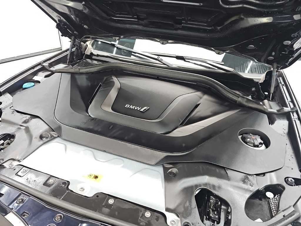 BMW iX3 - Vista 5