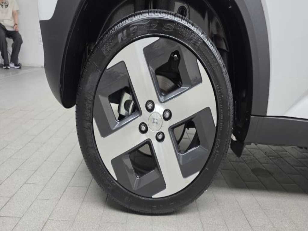 HYUNDAI Casper - Vista 5