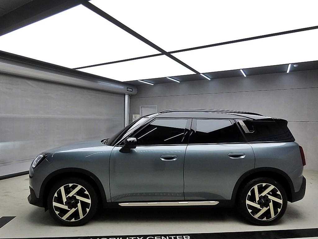 Mini Countryman - Vista 4