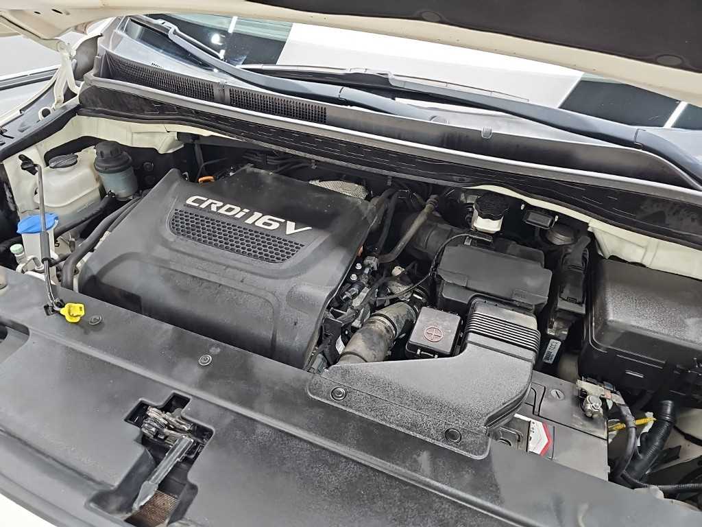KIA Carnival - Vista 5