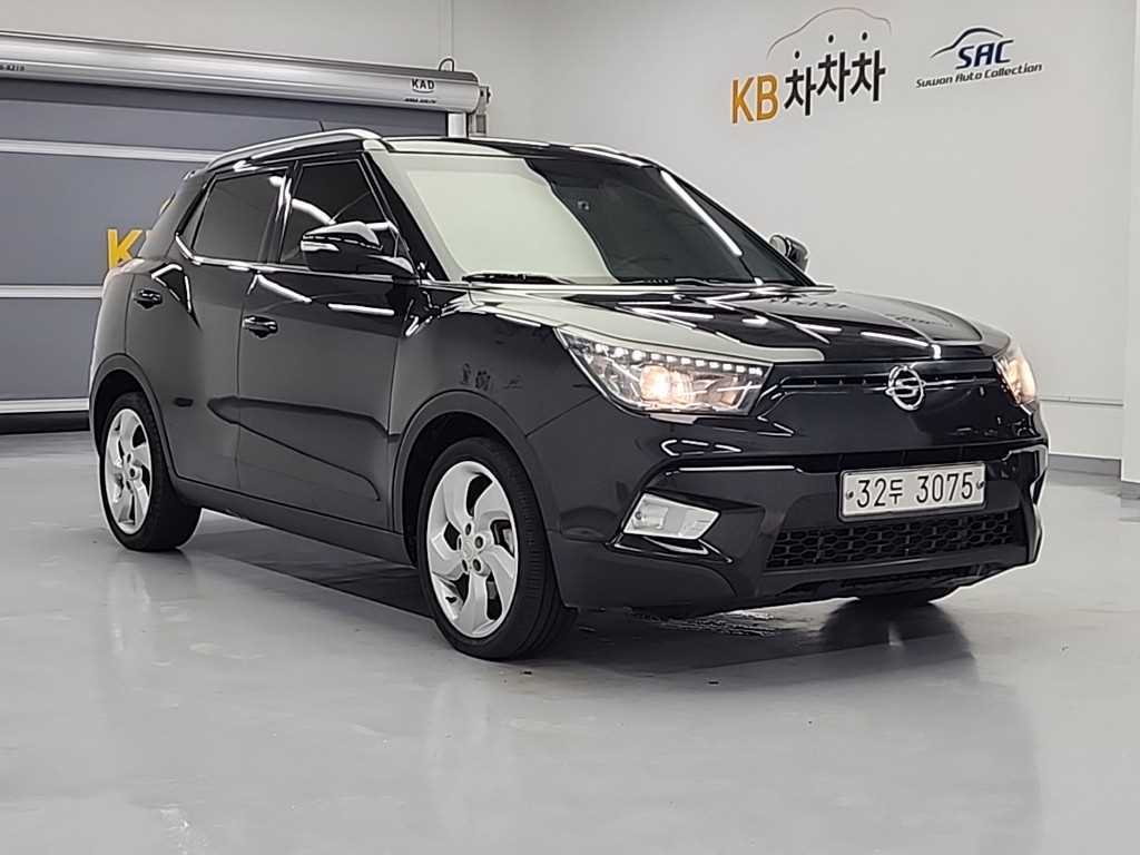 Ssangyong Tivoli - Vista 4