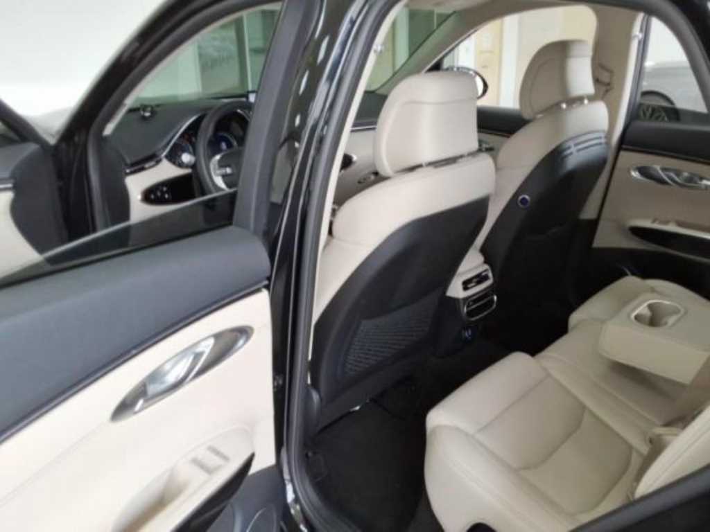 Genesis GV70 Gasoline 2.5T 2WD