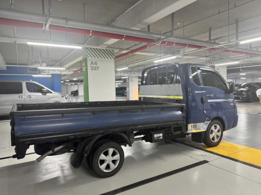Small Truck Cargo (small) - Vista 4