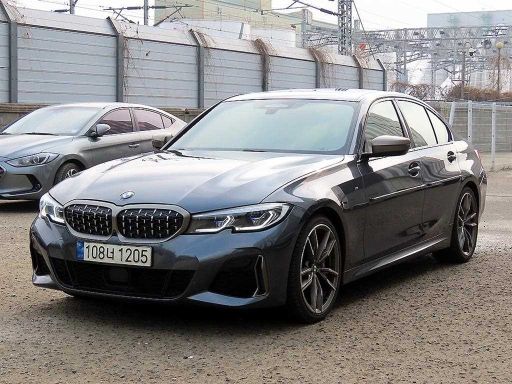 BMW 3시리즈 M340i 사진 2/20