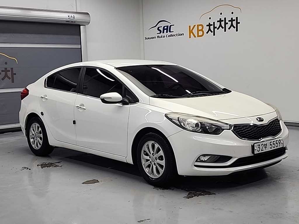 KIA K3 - Vista 4