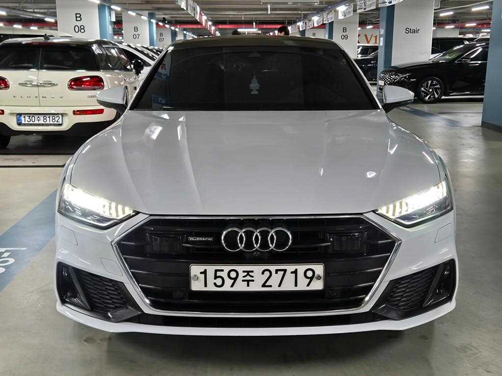 아우디 A7 55 TFSI 콰트로 프리미엄 사진 2/20