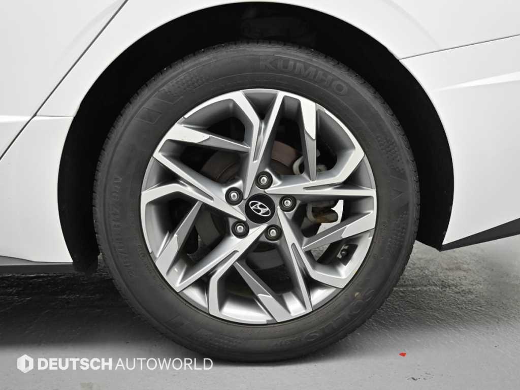 HYUNDAI Sonata - Vista 5