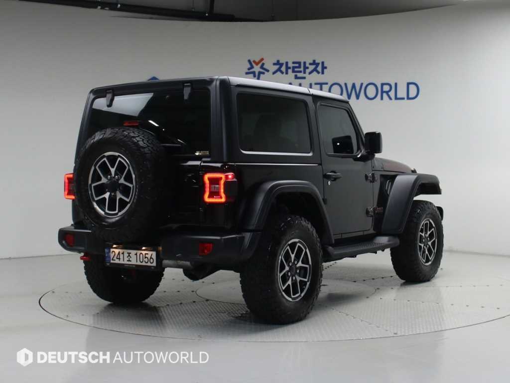 지프 랭글러 2.0 루비콘 2도어 사진 2/20