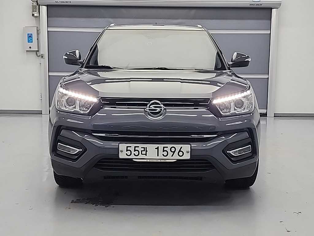 KGM 티볼리 2WD 가솔린 LX 사진 2/18