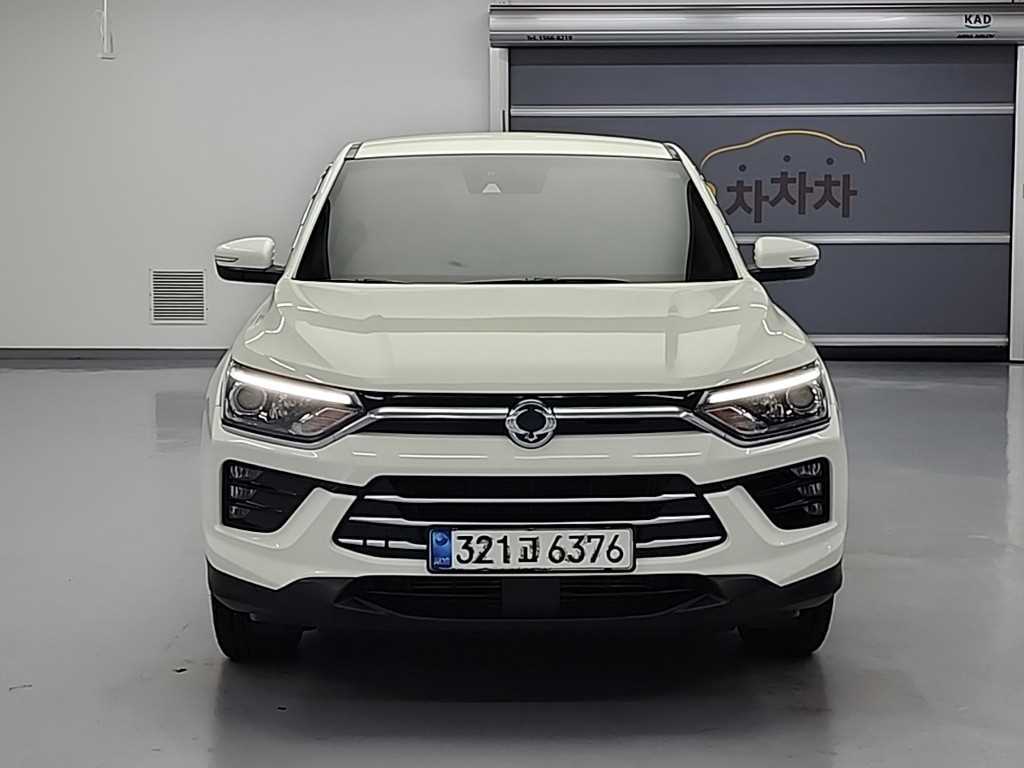 KGM 코란도 2WD 가솔린 1.5 C3 플러스 사진 2/20