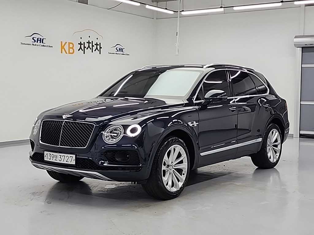 벤틀리 벤테이가 4.0 V8 사진