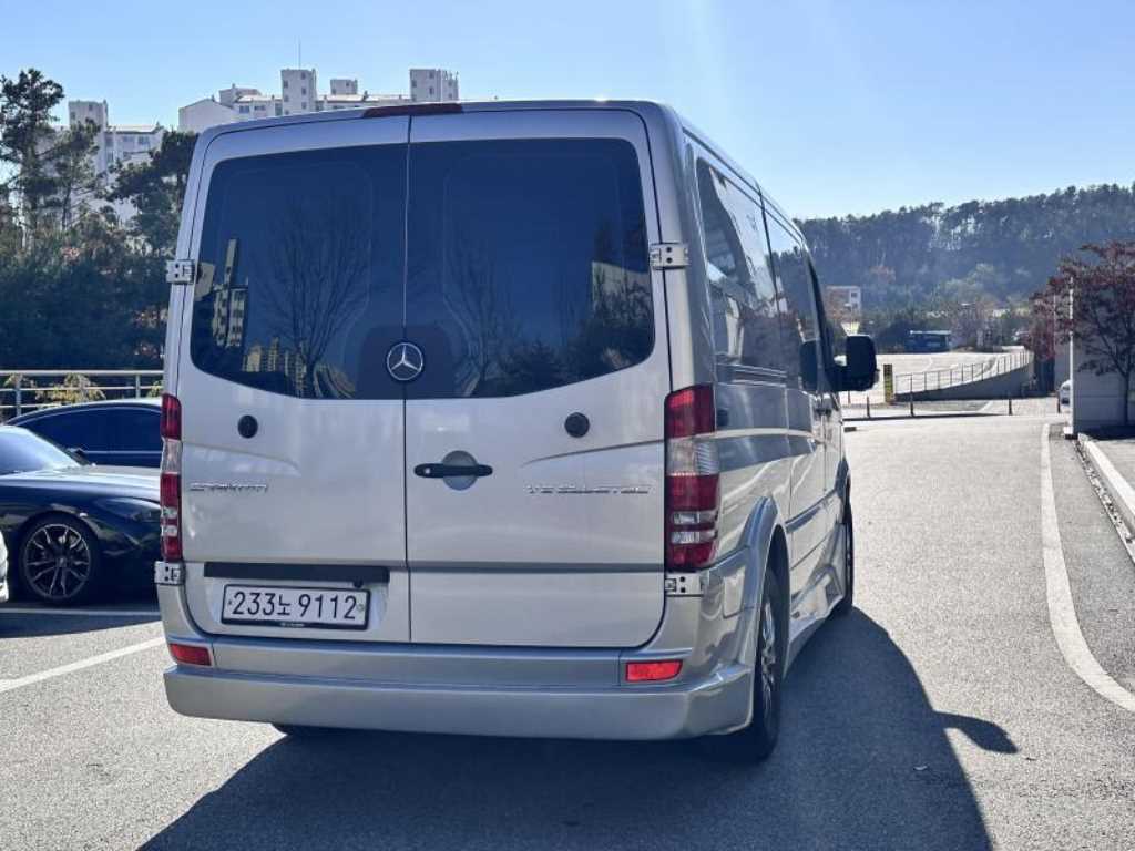 Mercedes Benz Sprinter - Vista 4
