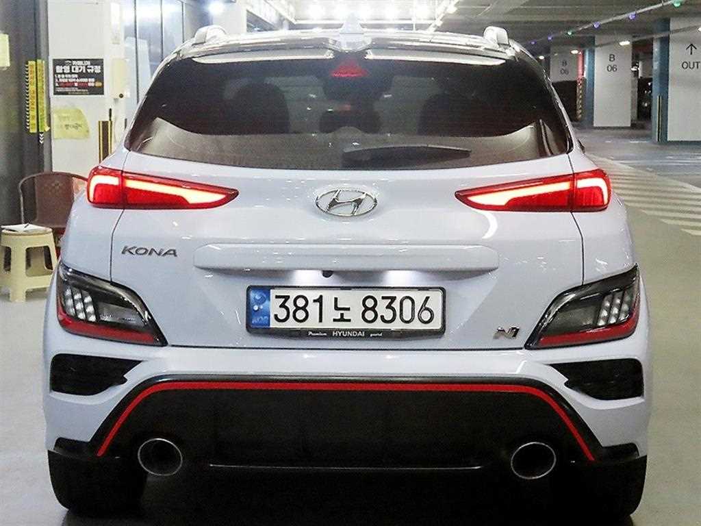 HYUNDAI Kona - Vista 5