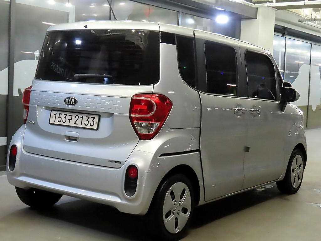KIA Ray - Vista 4