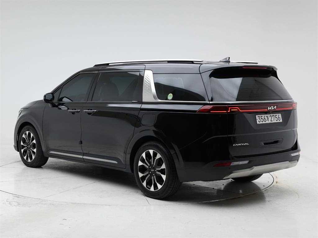 KIA Carnival - Vista 4