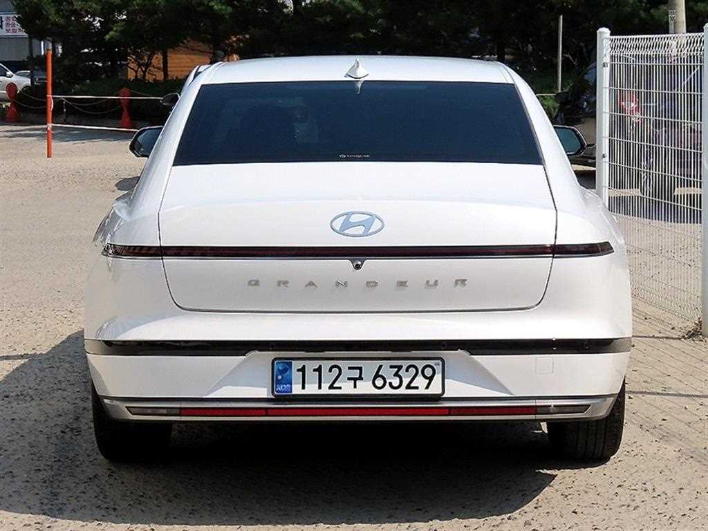 HYUNDAI Grandeur - Vista 4