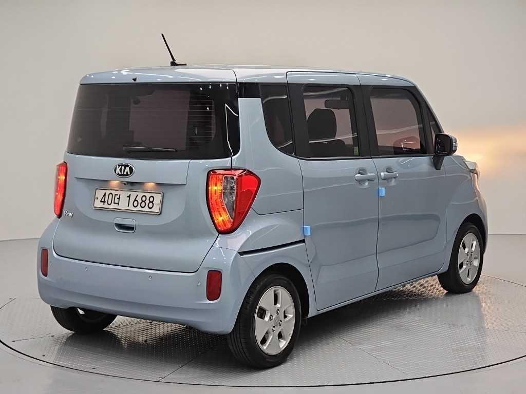 KIA Ray - Vista 4