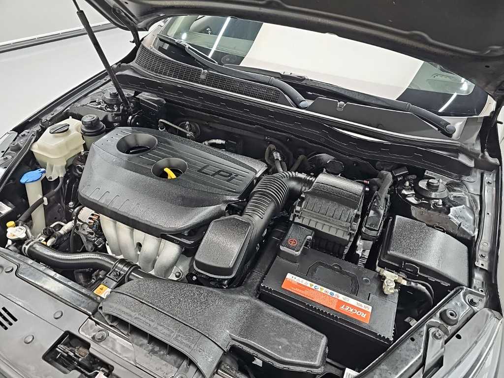 KIA K5 - Vista 5