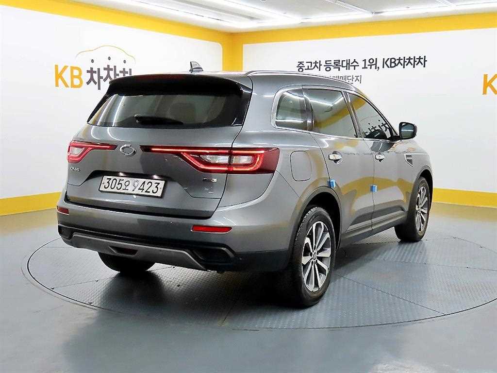 SAMSUNG QM6 - Vista 4