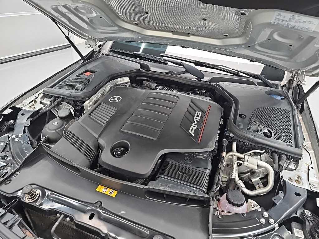 Mercedes Benz AMG GT - Vista 5
