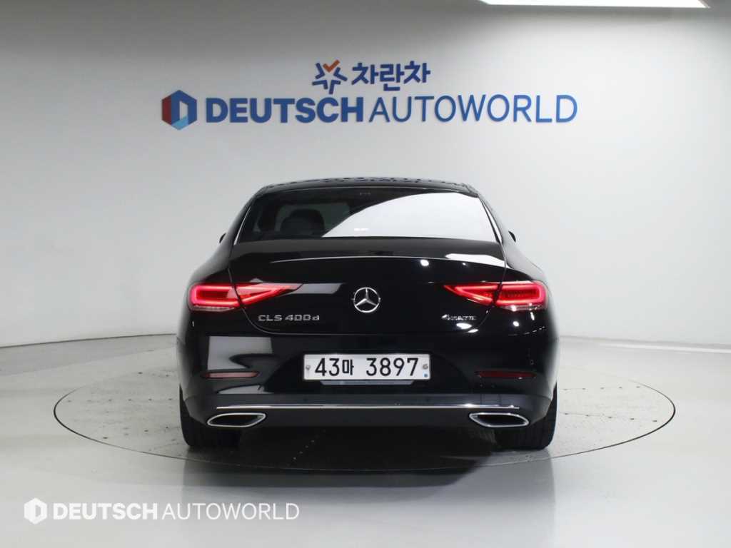 Mercedes Benz CLS Class - Vista 4