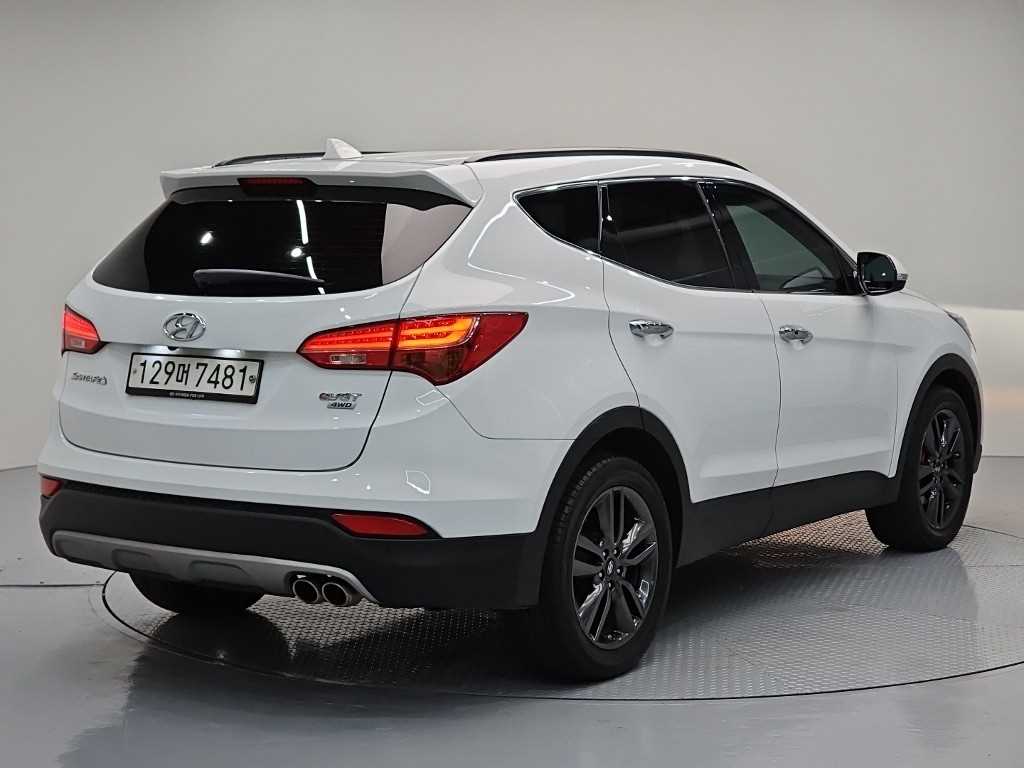 HYUNDAI Santa Fe - Vista 4