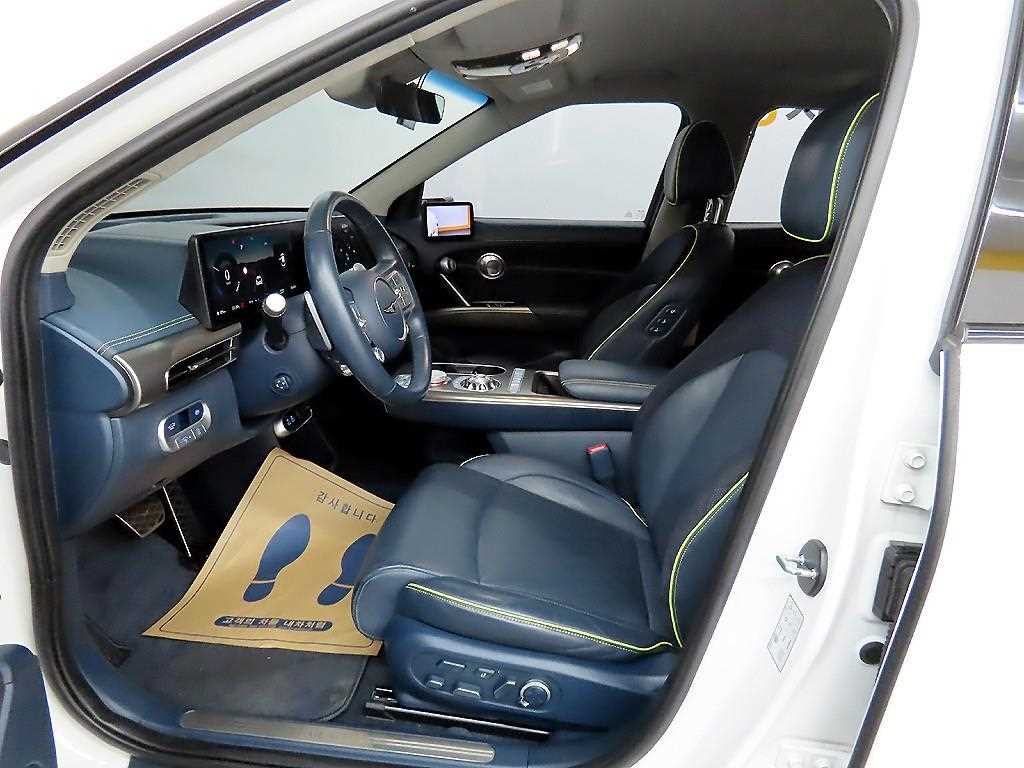 Genesis GV60 - Vista 5