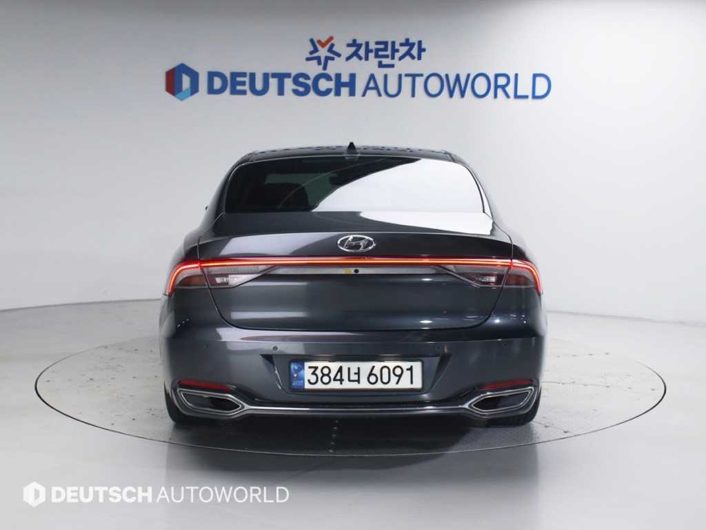 HYUNDAI Grandeur - Vista 4